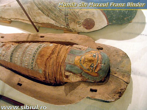 mumia-din-muzeul-franz-binder-sibiu.jpg