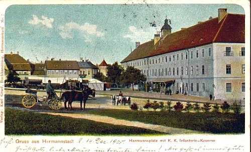 Hermannstadt.Hermannsplatz mit Kaiserlich.-Königlich. Infanterie-Kaserne.jpg