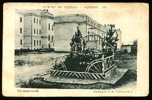 Einbruch der Rumaenen.1916.Heldengrab in der Kadettenschule..jpg
