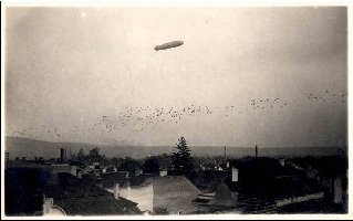 .hermannstad. Zeppelin .16.Okt. 1929.jpg