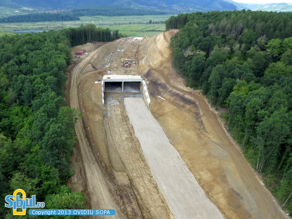 Autostrada A1 / Fotografie Aeriana Tunel Sacel / Km72