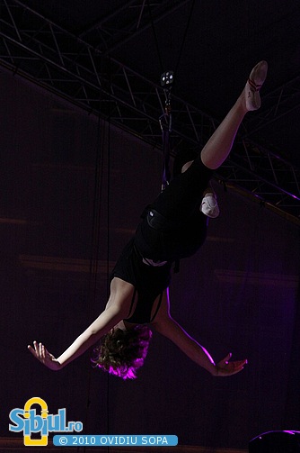 Spectacol de acrobatie AERIAL - Xtreme la FITS 2010
